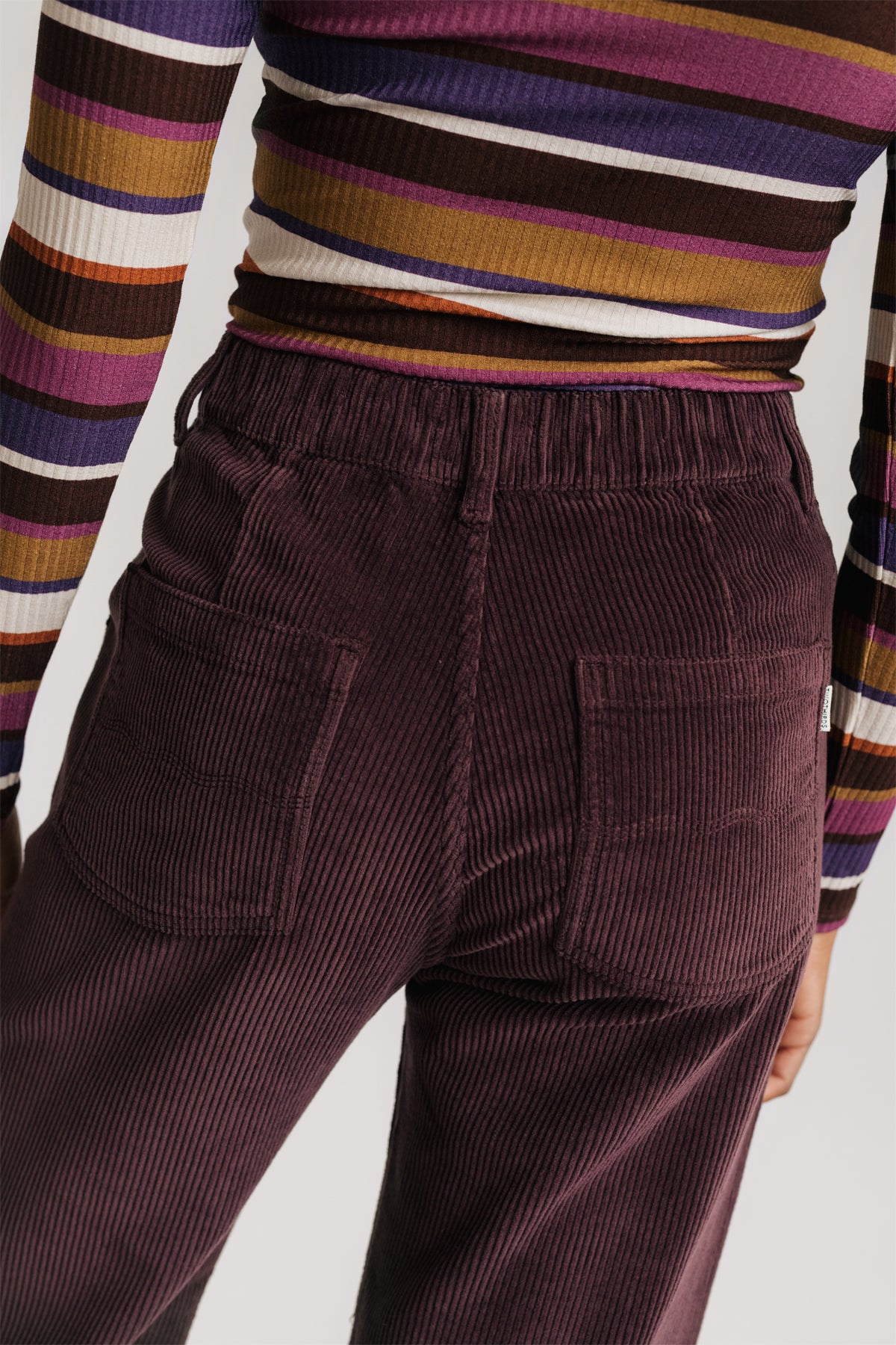 four pockets and elasticated waistband corduroy pants