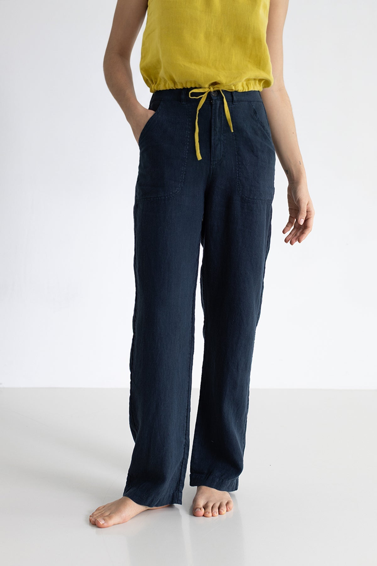 Blue night linen pants women golden green top wear view front