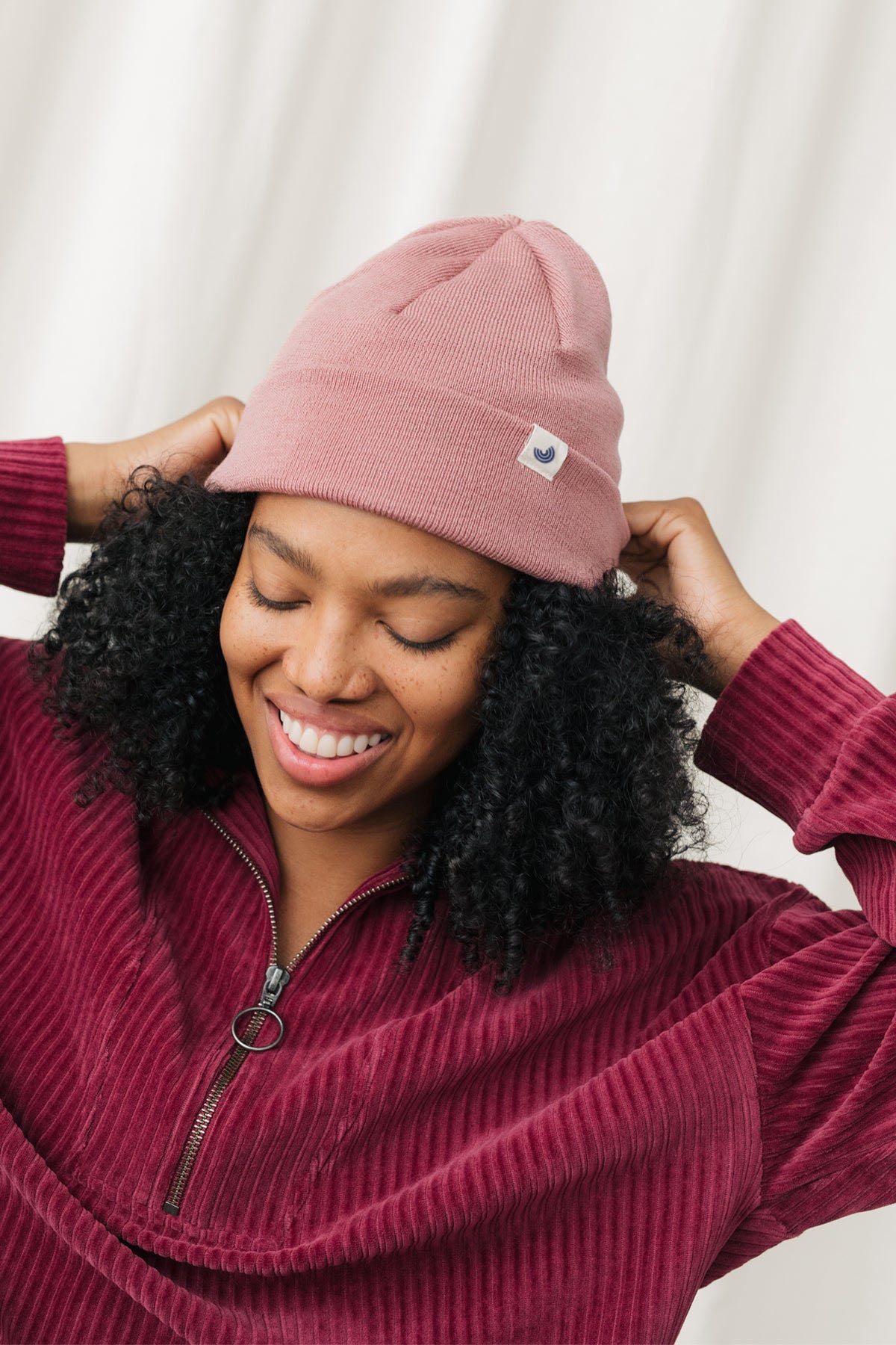 meta-preview, Eco-friendly pink winter beanie