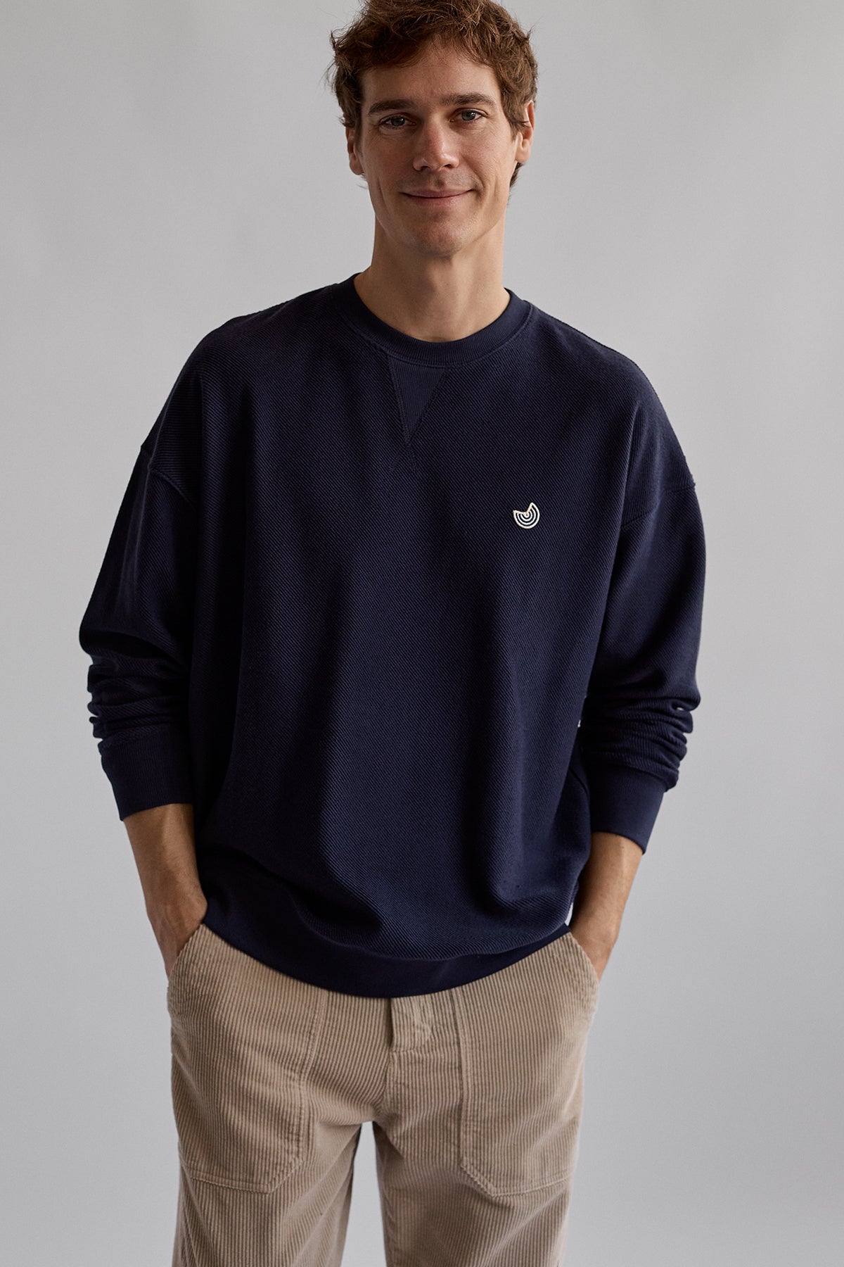meta-hover, organic cotton crewneck with flipped fabric