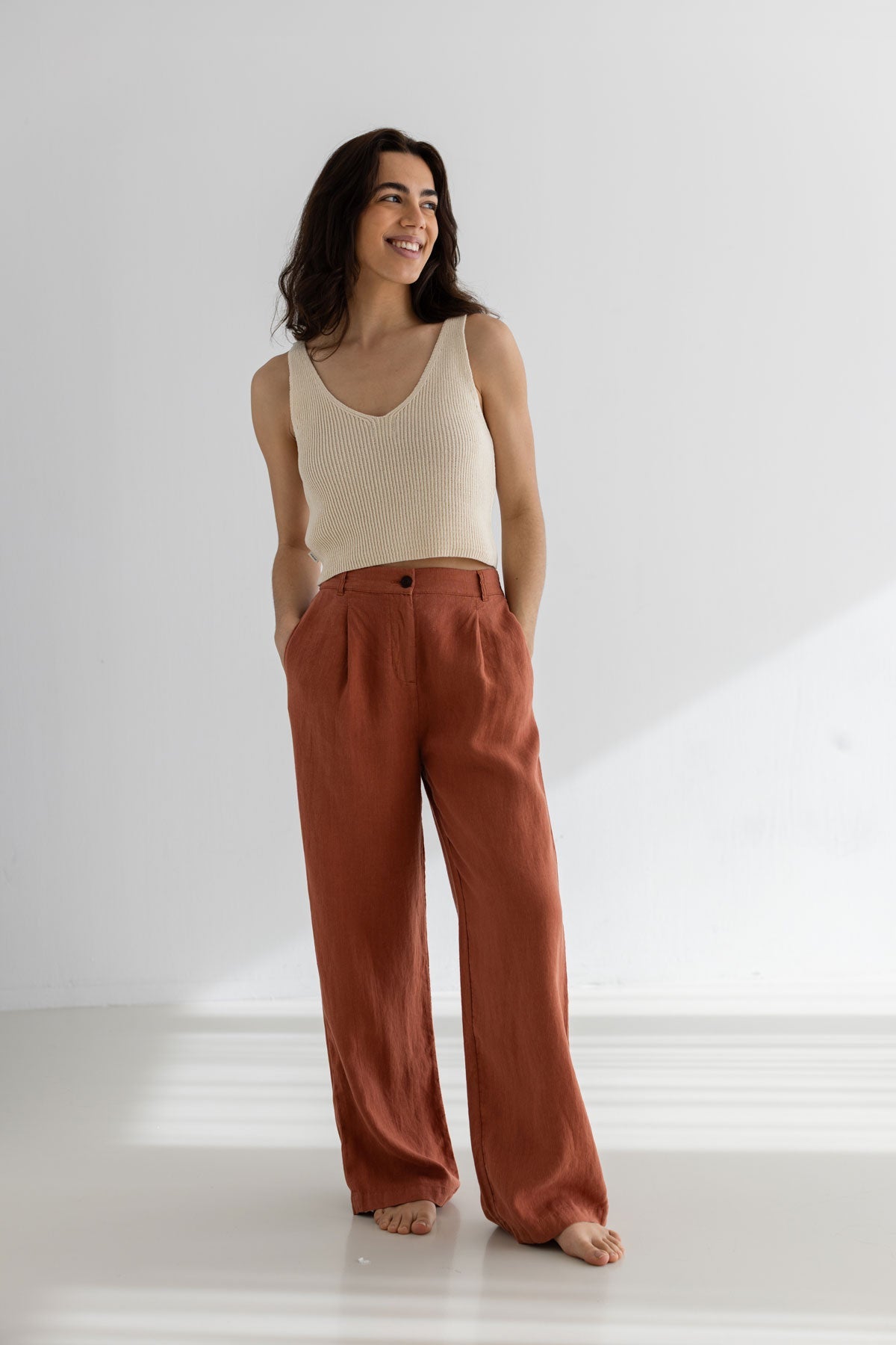 Sienna linen pants women ecru top full body view front