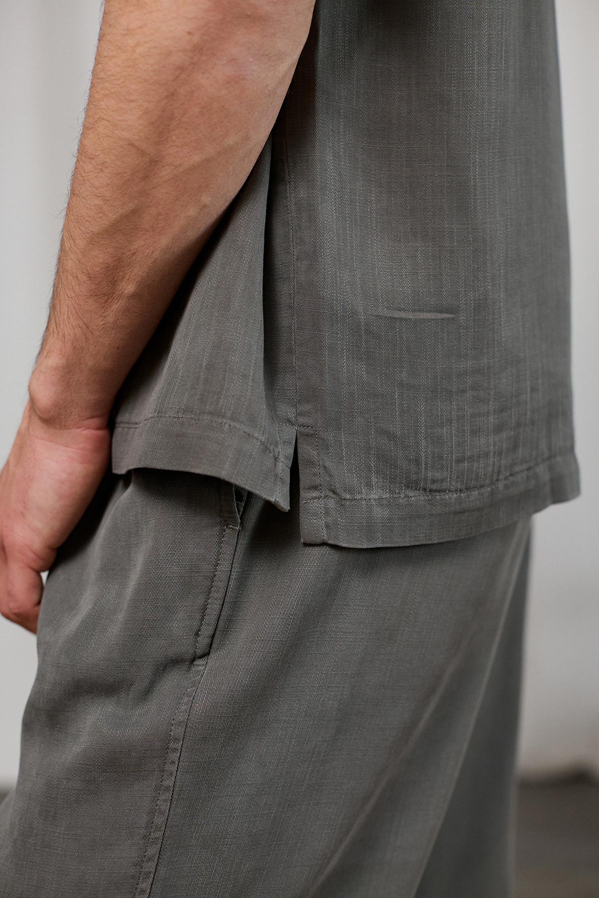 Relaxed fit grey summer shirt