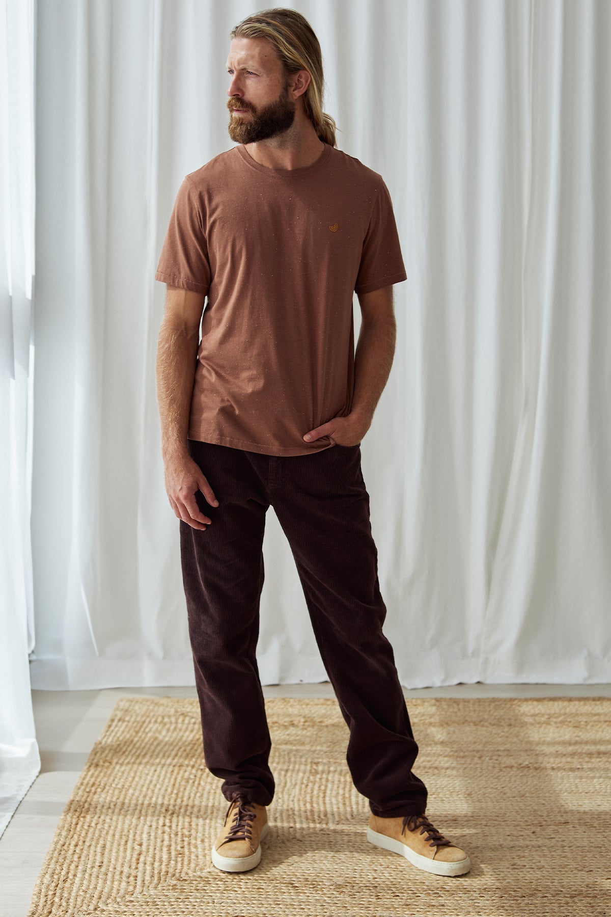 Middle - Mole Brown